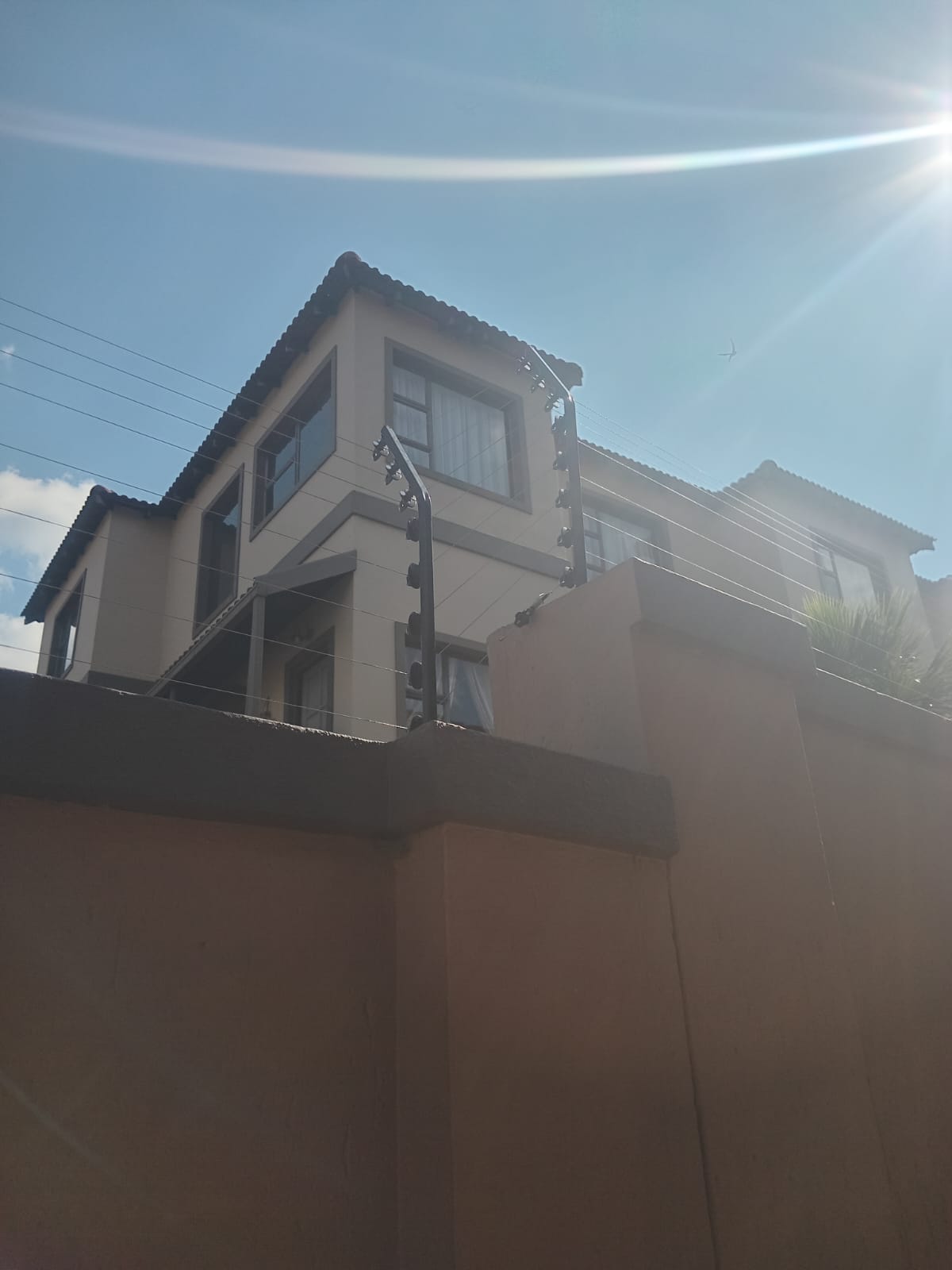 Electric fence repair work at 11 Hoopoe Street Meyersdal Alberton photo 2