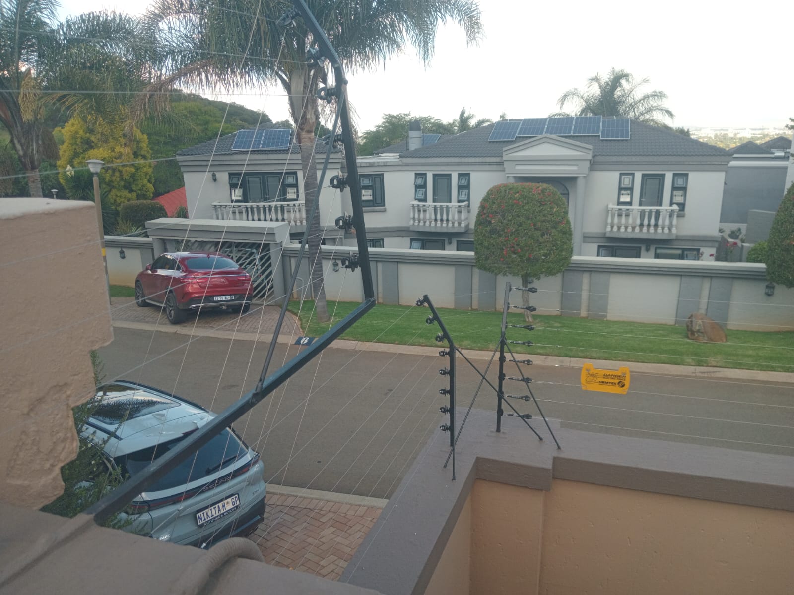 Electric fence repair work at 11 Hoopoe Street Meyersdal Alberton photo 4
