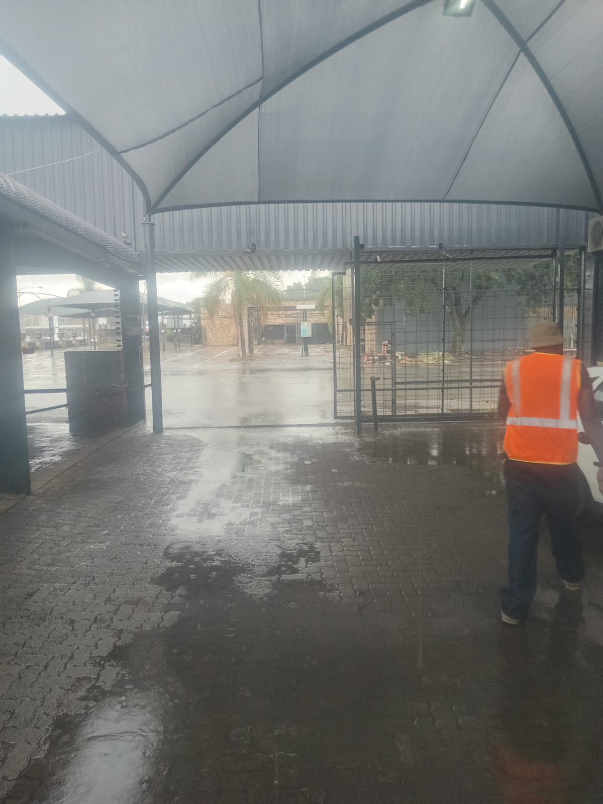 Fit new Gate contacts to the 3 Gates - Vereeniging Tyer Zone