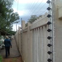 Electric fencing and risk reduction